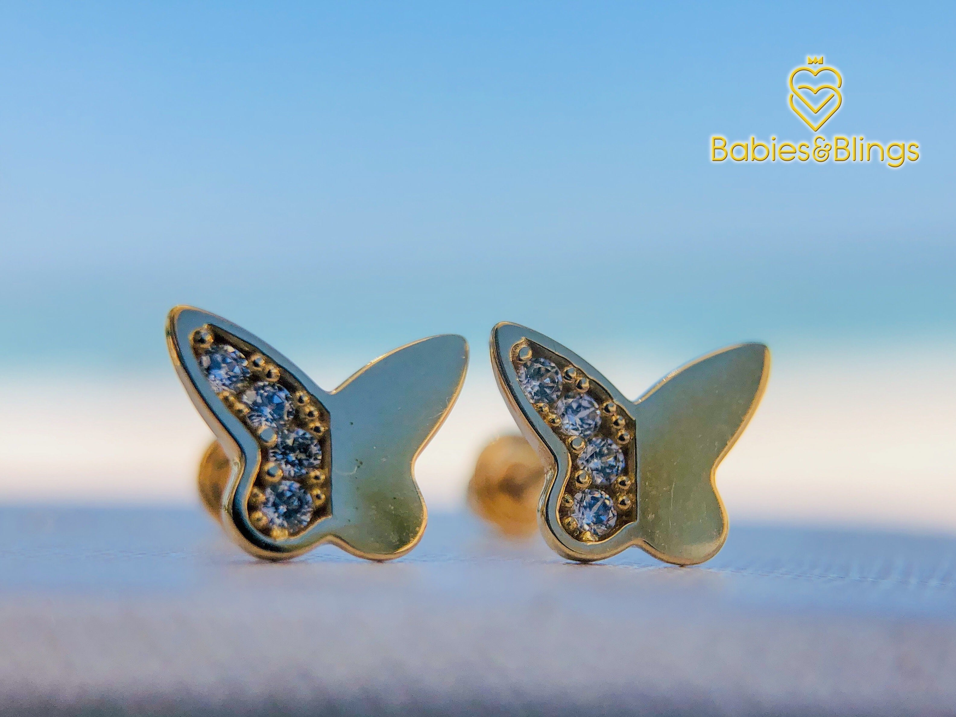 18k Gold Butterfly Wish with Screwback Lock