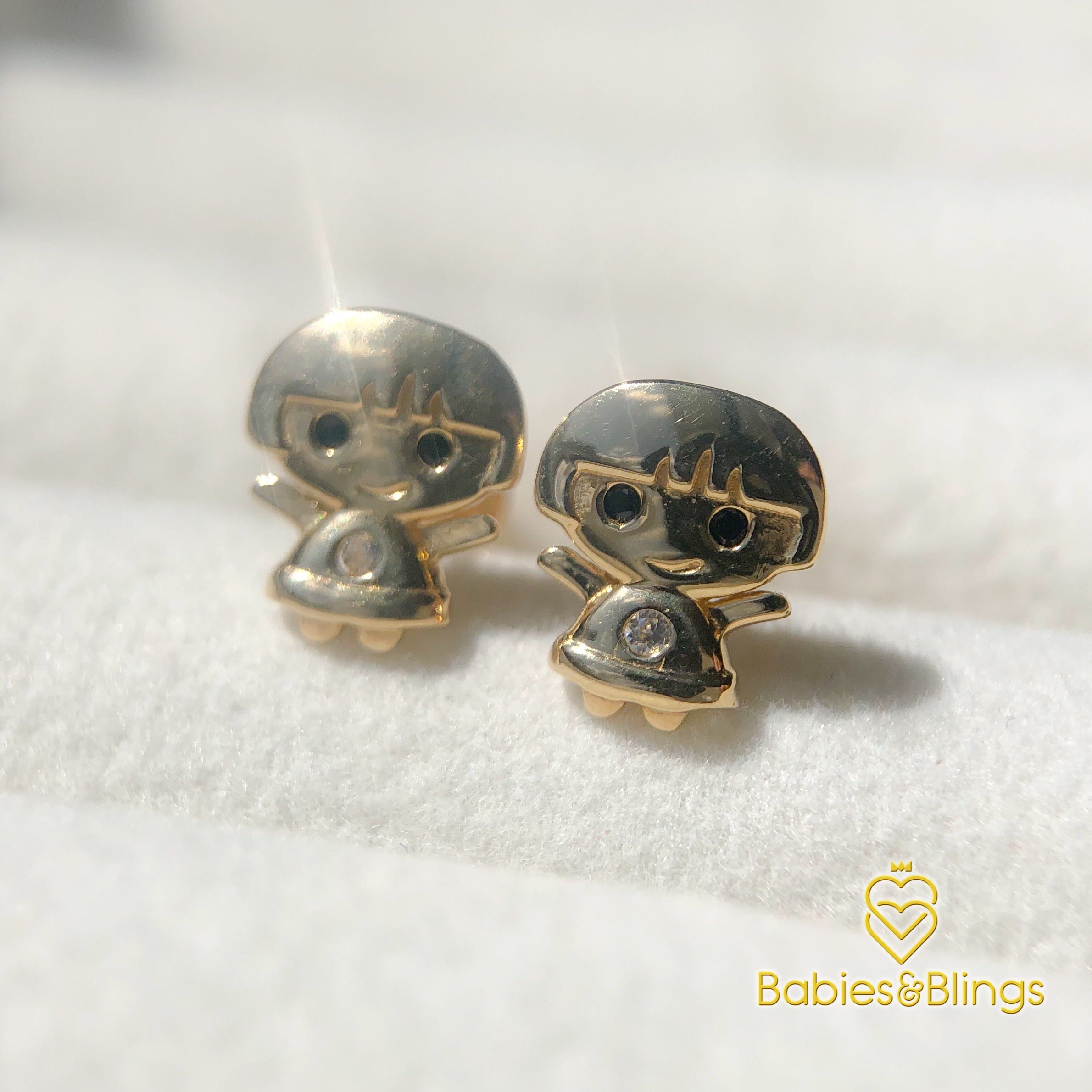 18k Gold Cutie Girl with Screwback Lock